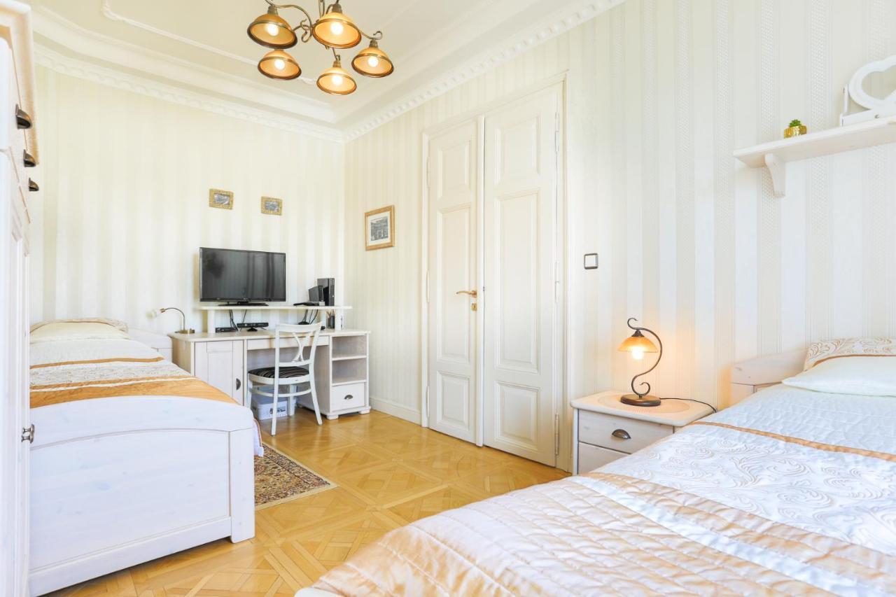 Apartman Nostalgia Karlovy Vary Dış mekan fotoğraf